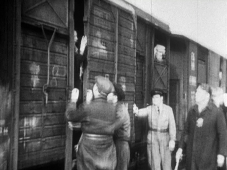 NIGHT AND FOG, Alain Resnais, F 1955