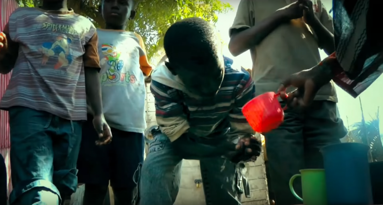 LIFE IN A DAY, Kevin Macdonald, UK/US 2011