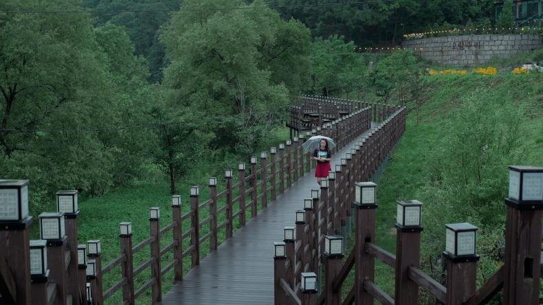 PARTIÓ DE MÍ UN BARCO LLEVÁNDOME, Cecilia Kang, 2023 © Instituto Nacional de Cine y Artes Audiovisuales, Seoul Film Commission